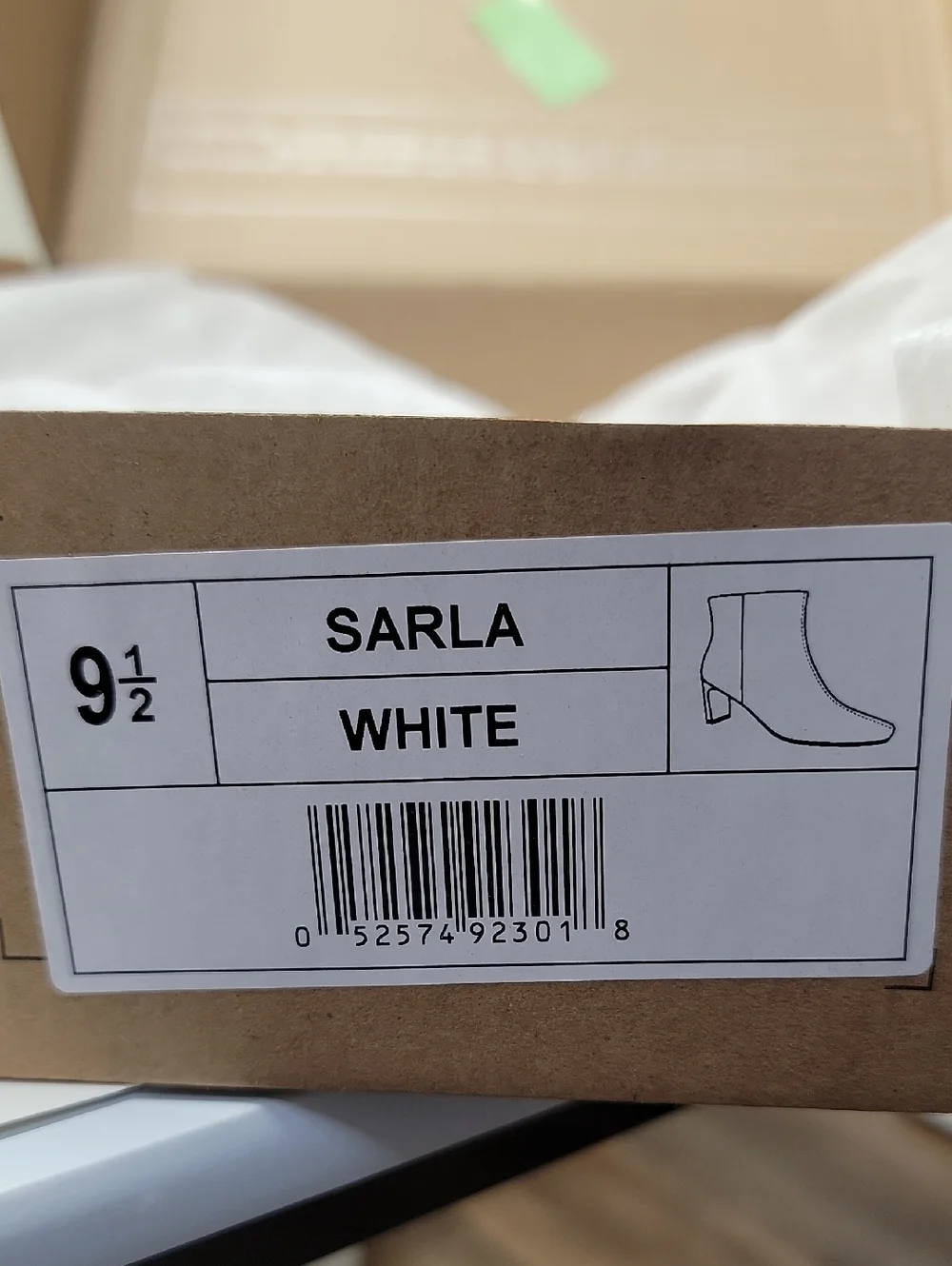 JOURNEE COLLECTION -NEW IN BOX- WHITE LIZARD EMBOSSED BOOTIE Sz 9.5